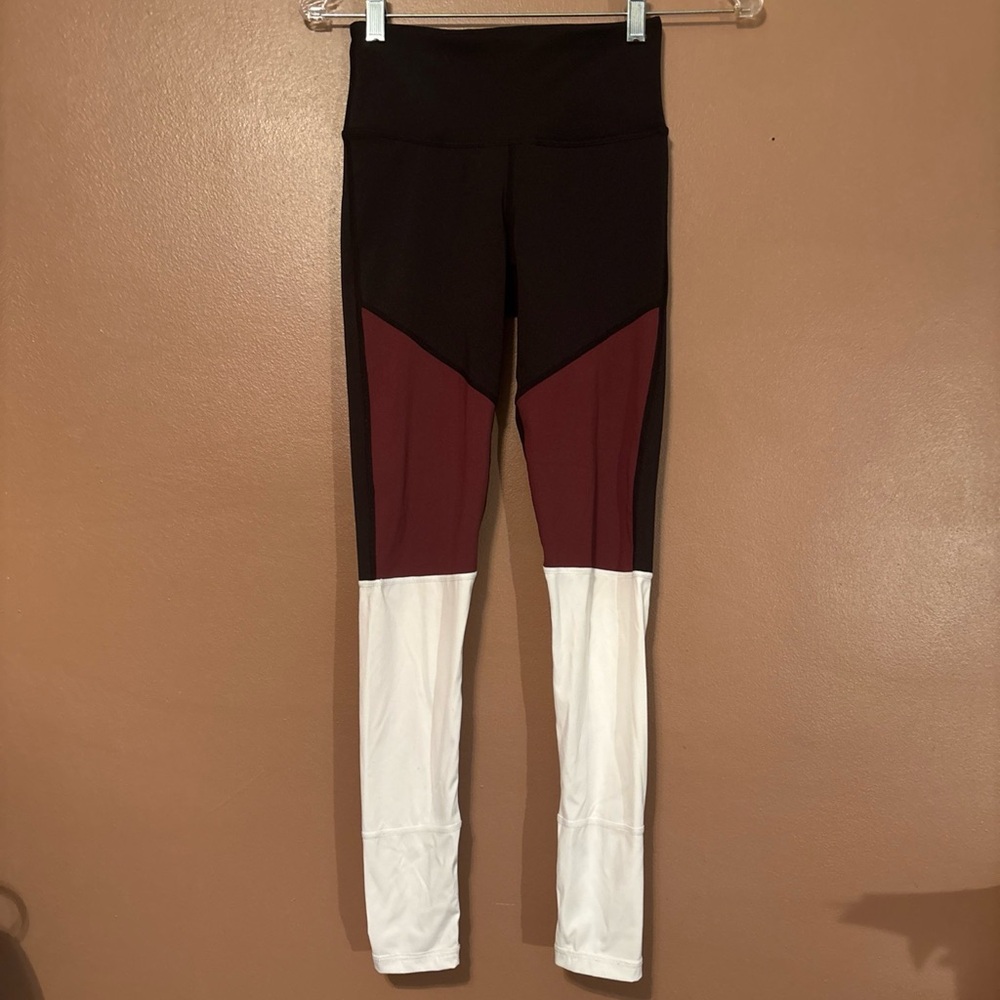 Whisper Brand Leggings Colorblock Workout Size XS NWOT